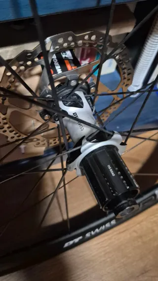 Juego Ruedas DT Swiss PR 1600 Spline 32