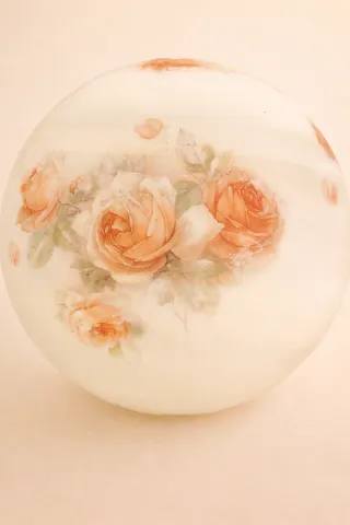 Candeeiro de mesa vintage com rosas