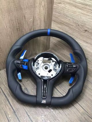 Volante BMW M Negro con detalles azules