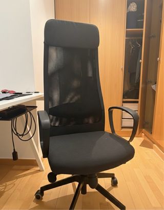 Silla de oficina IKEA negra