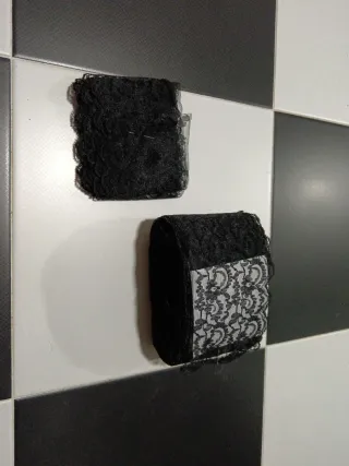 Puntilla negra encaje festoneado