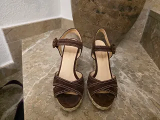 Cuñas Gloria Ortiz Marrones