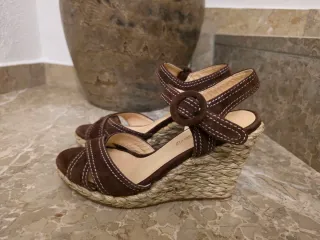 Cuñas Gloria Ortiz Marrones