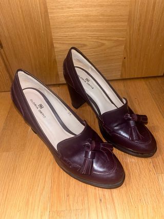 Zapatos de tacón de piel Gloria Ortiz burdeos