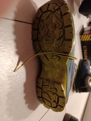 Zapatos de trabajo poco uso Talla 42