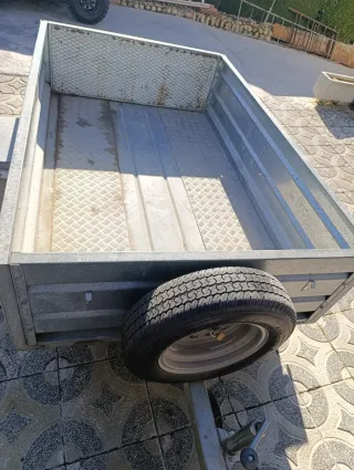 Remolque galvanizado carga basculante