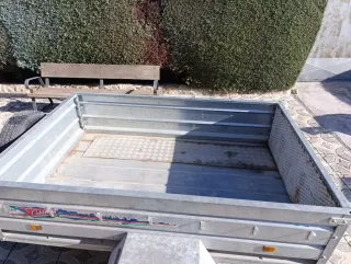 Remolque galvanizado carga basculante