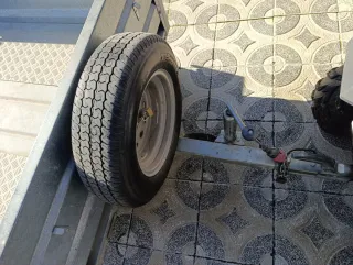 Remolque galvanizado carga basculante