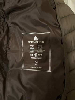 Abrigo plumífero marrón ligero