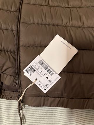 Abrigo plumífero marrón ligero