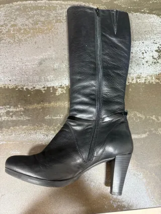 Botas altas Hispanitas mujer negras