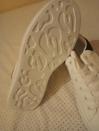 Zapatillas Demax Talla 42 Blancas y Negras