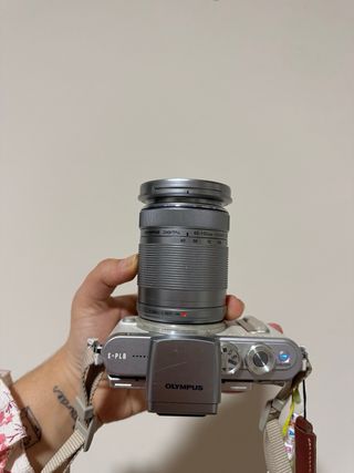 Olympus PEN E-PL8 Cámara Digital Plata