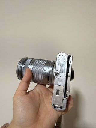 Olympus PEN E-PL8 Cámara Digital Plata