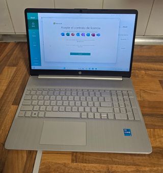 Ordenador portátil HP i5 ONCEAVA GENERACIÓN, 8RAM
