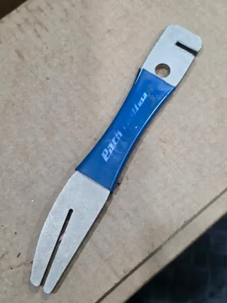 Enderezador de discos Park Tool DT2