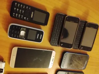 11 cellulari nokia Motorola Samsung da controllare