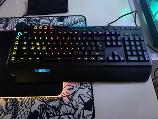Teclado Logitech G910 Orion Spectrum Mecánico,