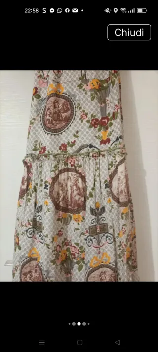 Vestito fantasia scollato maniche a palloncino