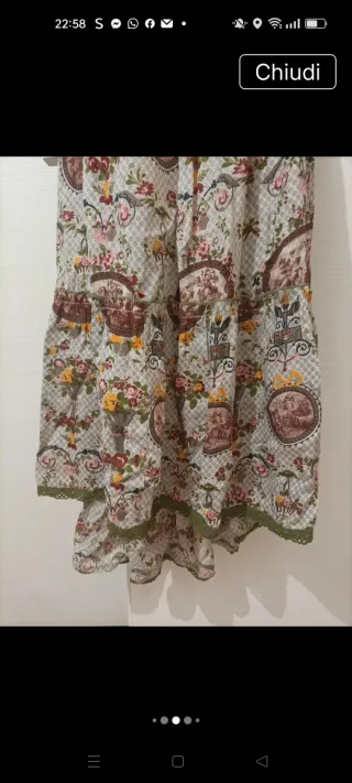 Vestito fantasia scollato maniche a palloncino