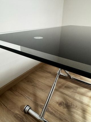Mesa elevable cristal negro y metal