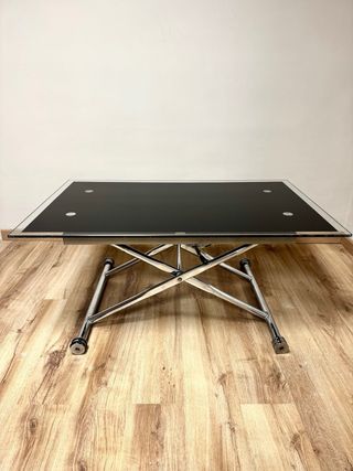 Mesa elevable cristal negro y metal