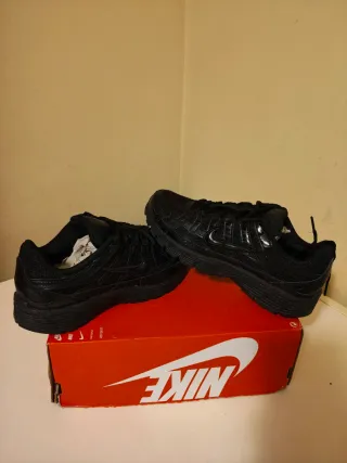 T36,5 Nike P6000 Negras