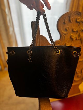 Bolso de cuero mediano