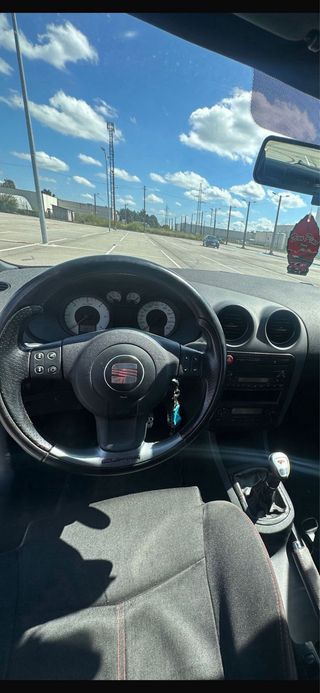 seat cupra tdi muy cuidado sin golpe nunca!ocasion