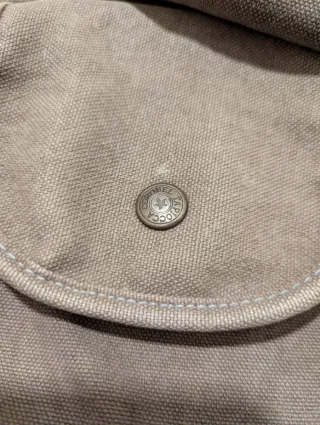 Mochila Coronel Tapioca azulada.