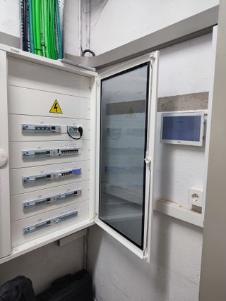 ELECTRICISTA AUTÓNOMO – INSTALACIONES