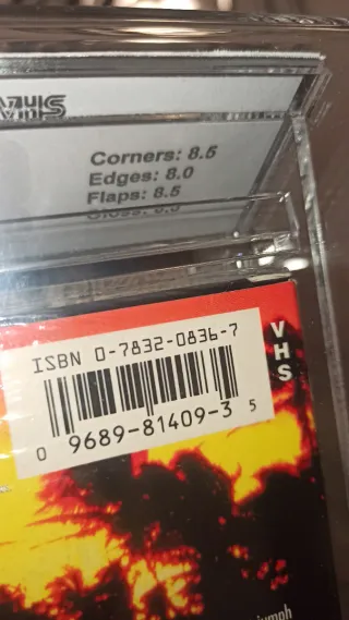 Jurassic Park VHS Beckett 8.5 EX/NM