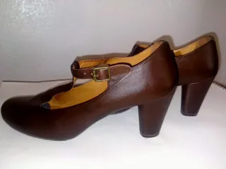 Zapatos de tacón núm 41