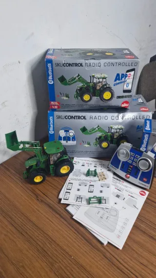 SIKU CONTROL John Deere 7310R 1:32