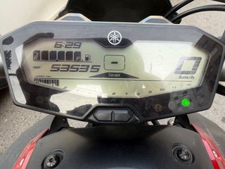 Yamaha MT-07 Roja, año 2016.