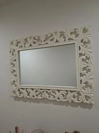 Mesa consola blanca con cajón