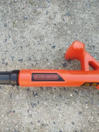 Desbrozadora Black+Decker a batería