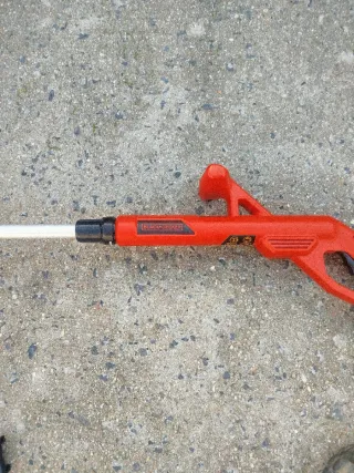 Desbrozadora Black+Decker a batería