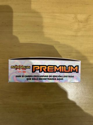 CAJA 20 SOBRES PREMIUM ADRENALYN XL 2025-26 LIGA