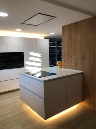 Es ven casa amb piscina a Santpedor poble.