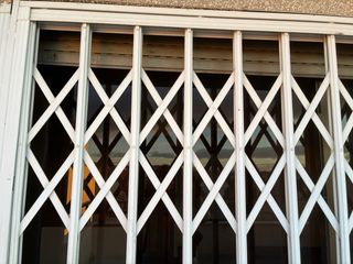 Reja Ballesta Extensible Blanca