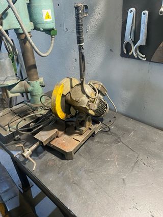 Sierra circular para metal