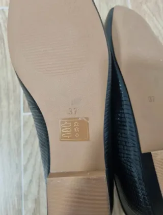 Mocasines Guess Talla 37 Negros