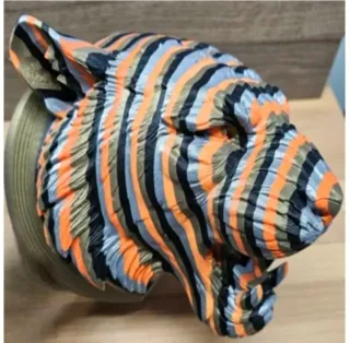 Figura Tigre 3D Morado y Negro.