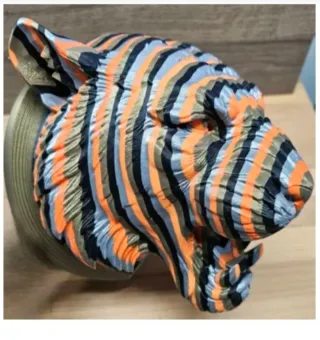 Figura Tigre 3D Morado y Negro.