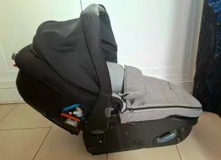 Jané Muum Matrix gris con protectores 0-13 kg