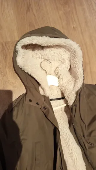 Parka Mango Talla S verde forro polar