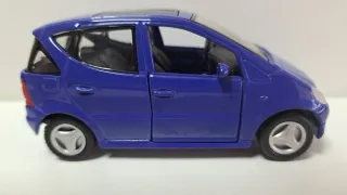 Miniatura Mercedes Clase A 1/34