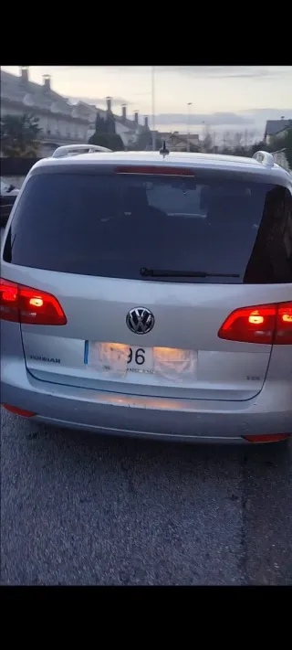 Volkswagen Touran 2011