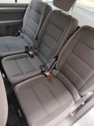 Volkswagen Touran 2011